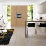 Schuller Trufflebrown and Wood Decor