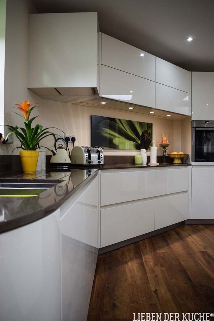 schuller_kitchens_wigan_gala_high_gloss