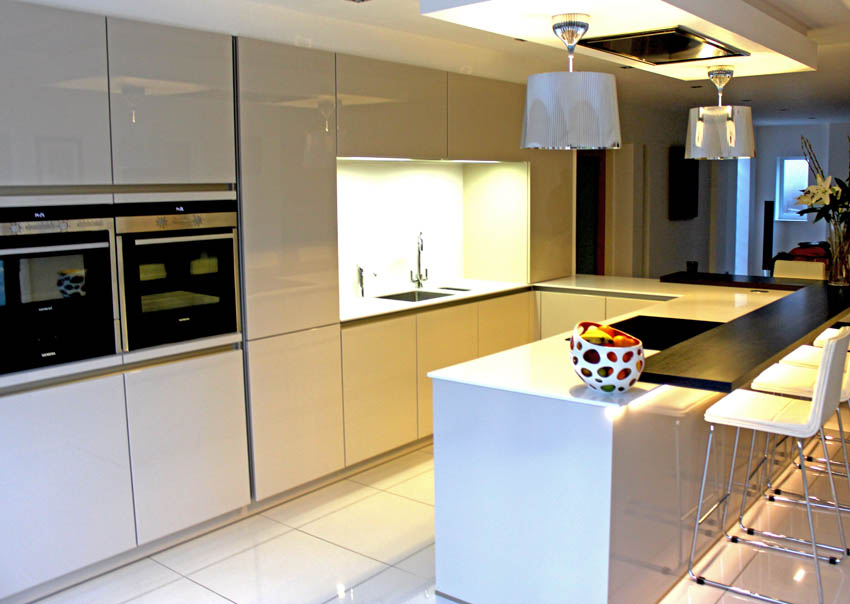 Champagne high gloss handle-less kitchen in Formby Liverpool 5