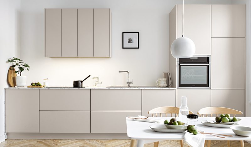 Schuller Siena L212M Sand grey matt velvet