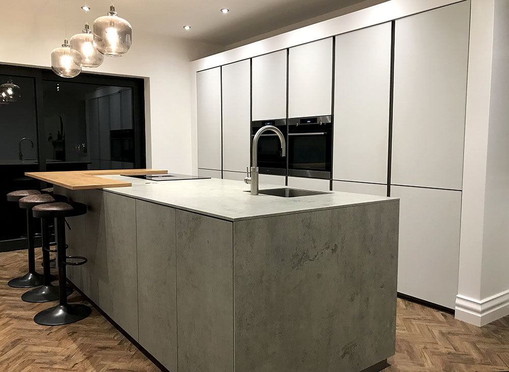 Schuller Glass Matt Crystal Grey & Ceramic Kitchen