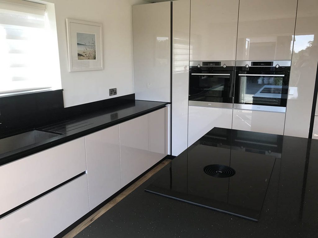 Schuller Fino German High Gloss Sand